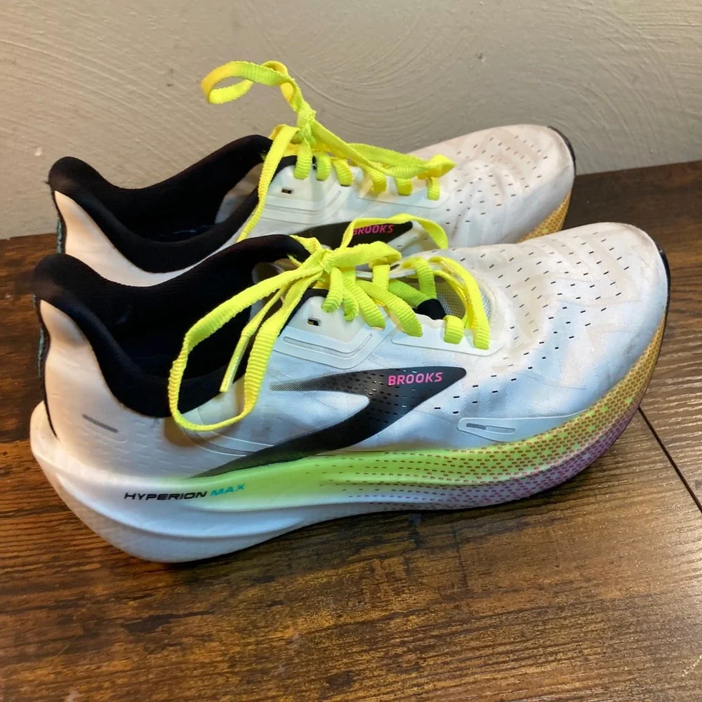 Brooks Hyperion Max Womens 7.5 B Running Shoes White Black Nightlife 1203771B196